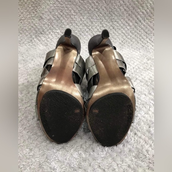 BCBG Gray Snakeskin Stretchy Strap Heels 
5” Heel
Size 7.5 
No Shoebox - Picture 8 of 11